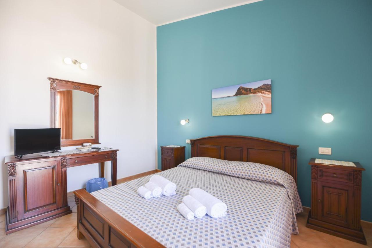Aurora Castelluzzo Bed & Breakfast Exterior photo