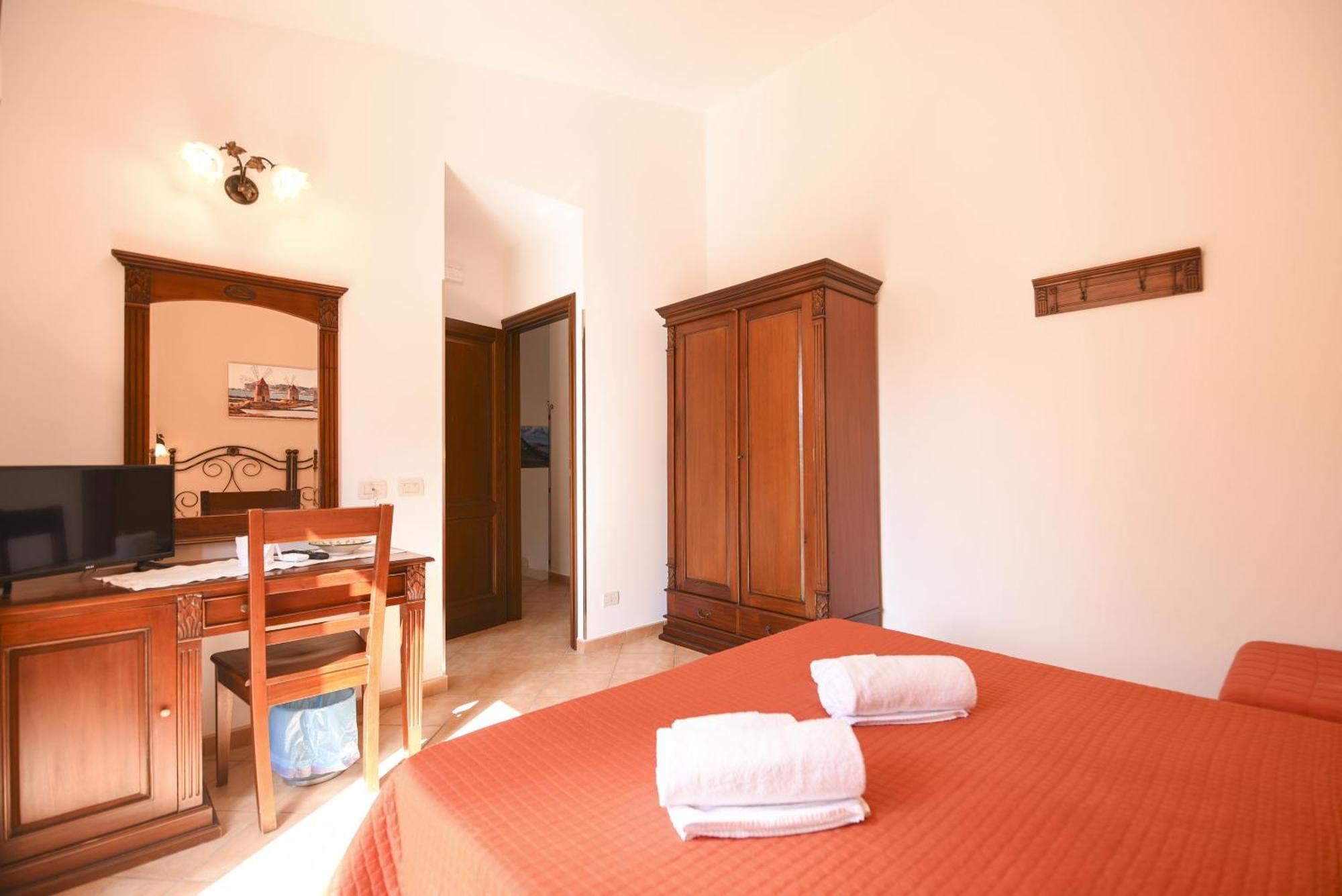 Aurora Castelluzzo Bed & Breakfast Room photo