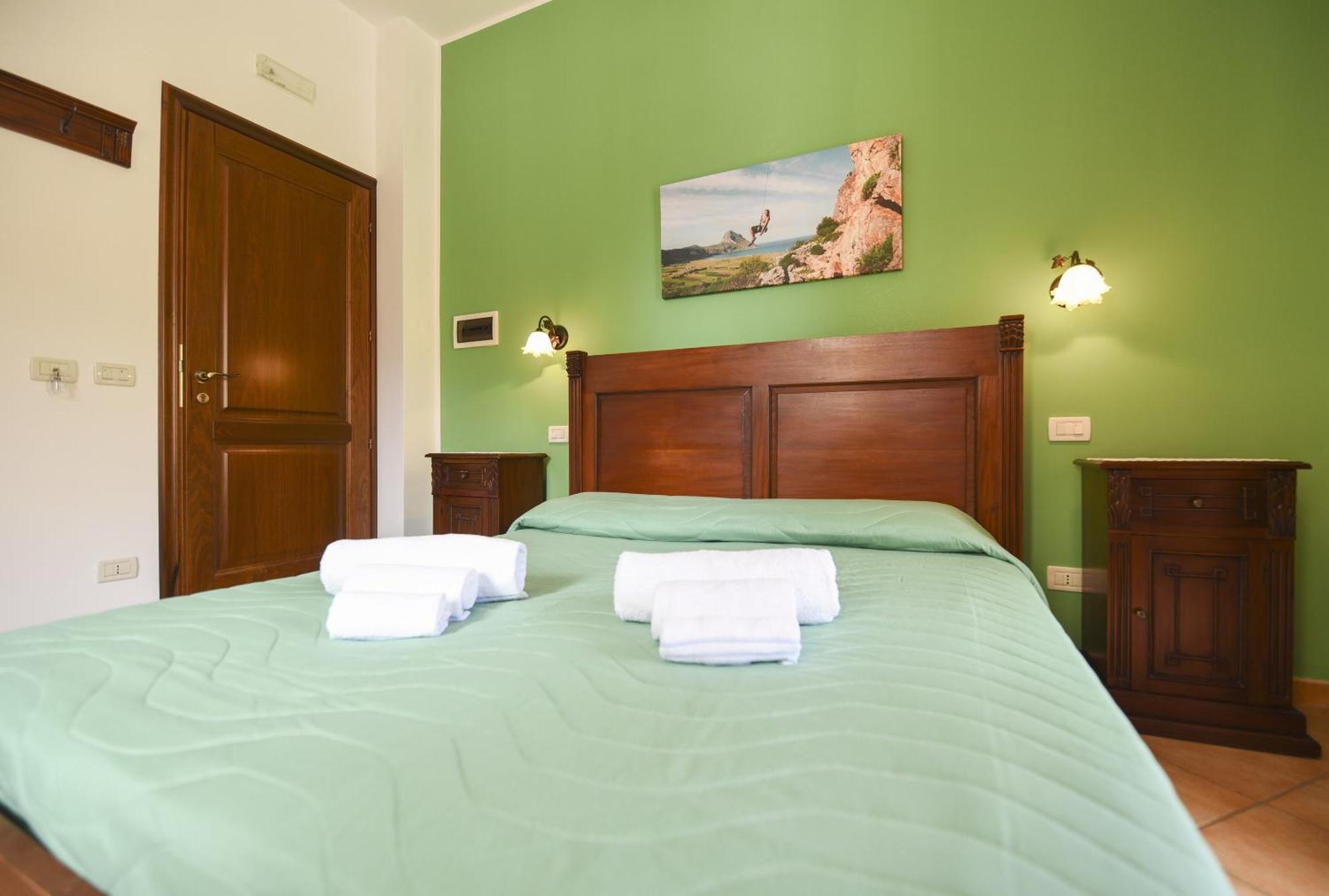 Aurora Castelluzzo Bed & Breakfast Room photo