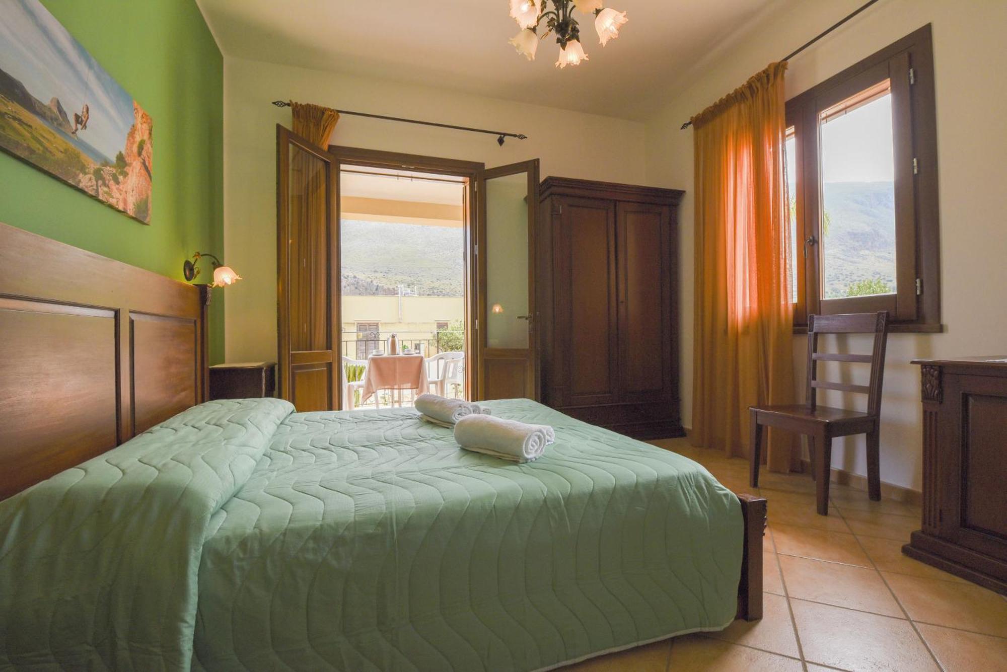 Aurora Castelluzzo Bed & Breakfast Room photo