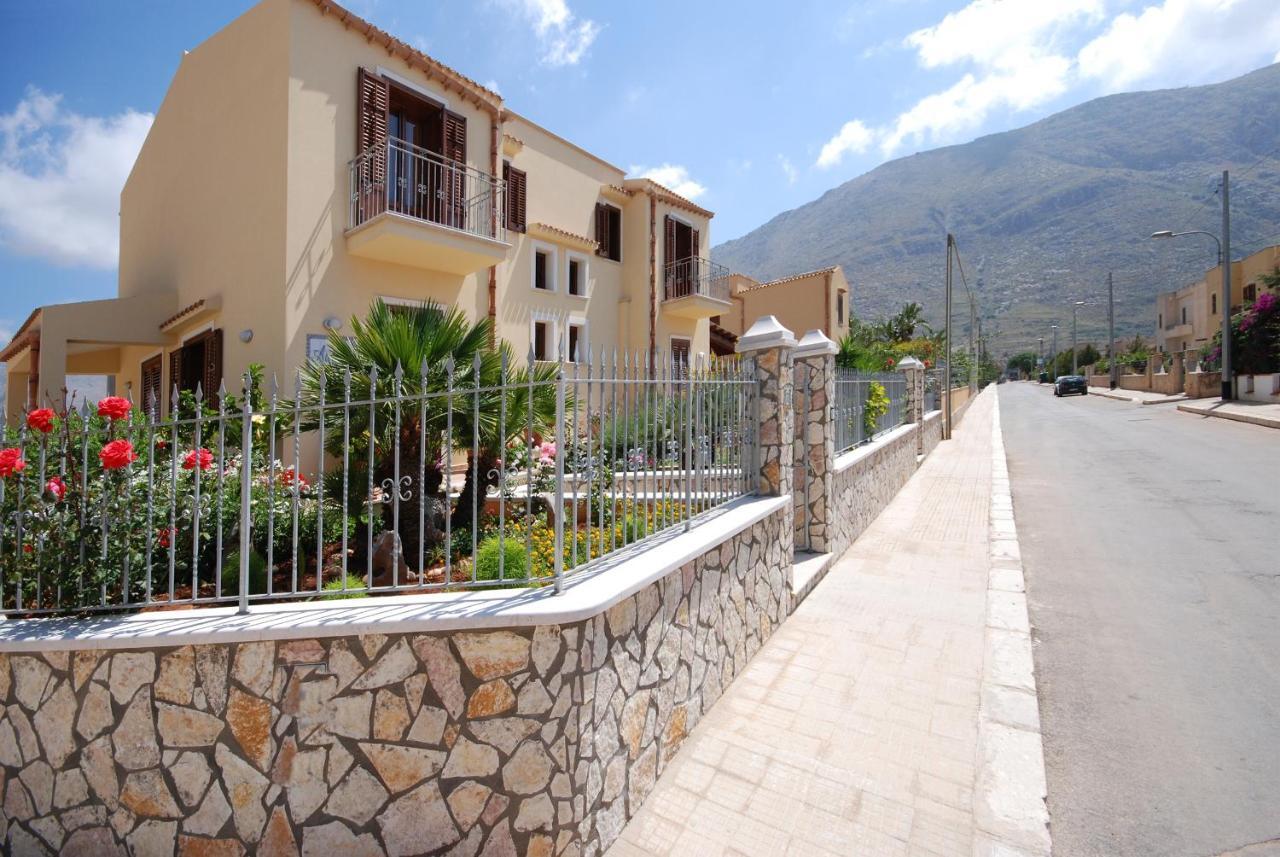 Aurora Castelluzzo Bed & Breakfast Exterior photo