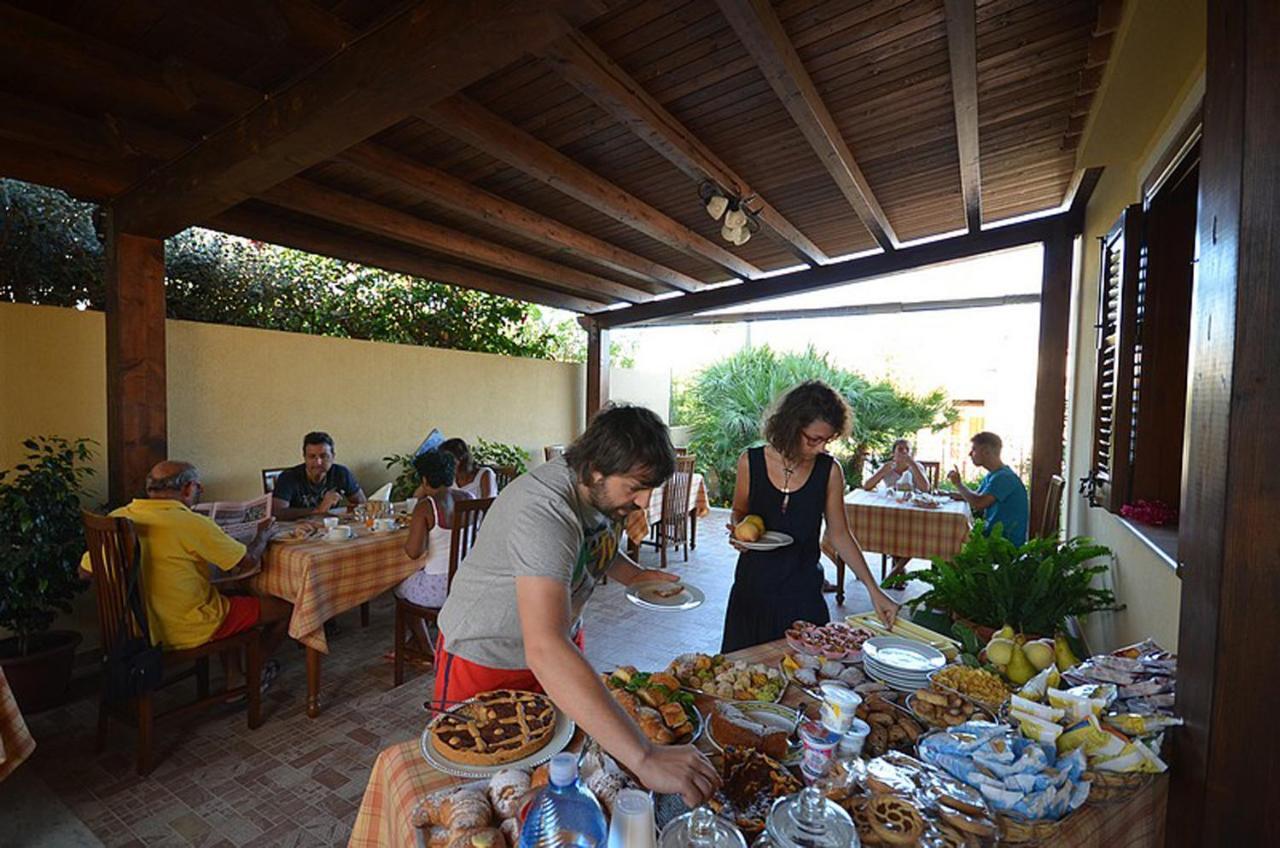 Aurora Castelluzzo Bed & Breakfast Exterior photo