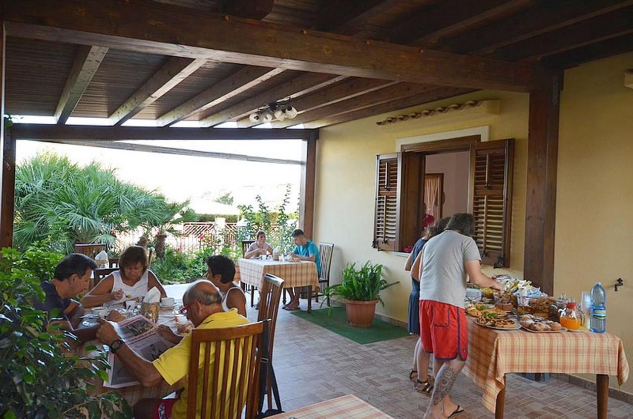 Aurora Castelluzzo Bed & Breakfast Exterior photo